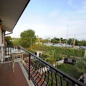 La Vue 2piano No Lift No Aria Condizionata No Navetta Affittacamere