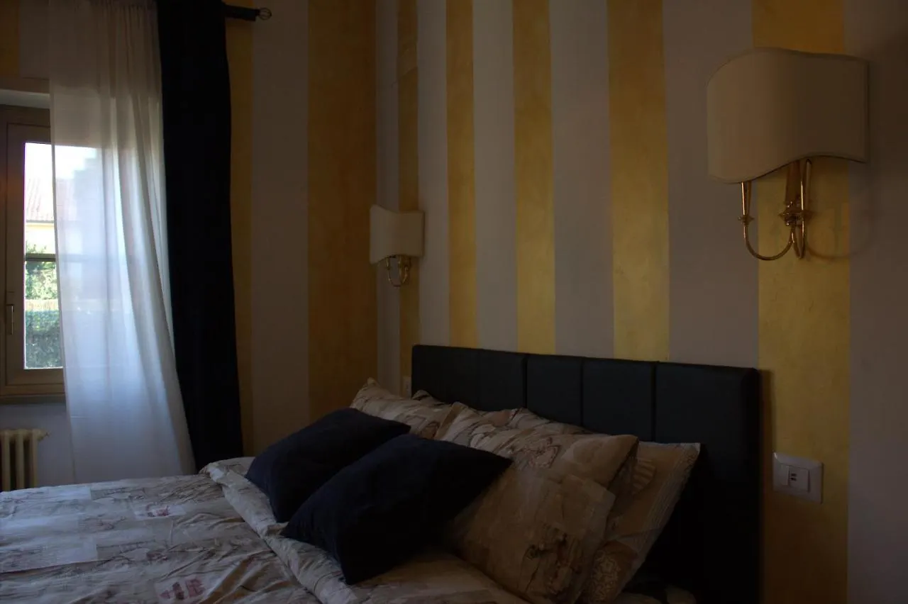 ***  Fiumicinoa57 Bed & Breakfast Italy